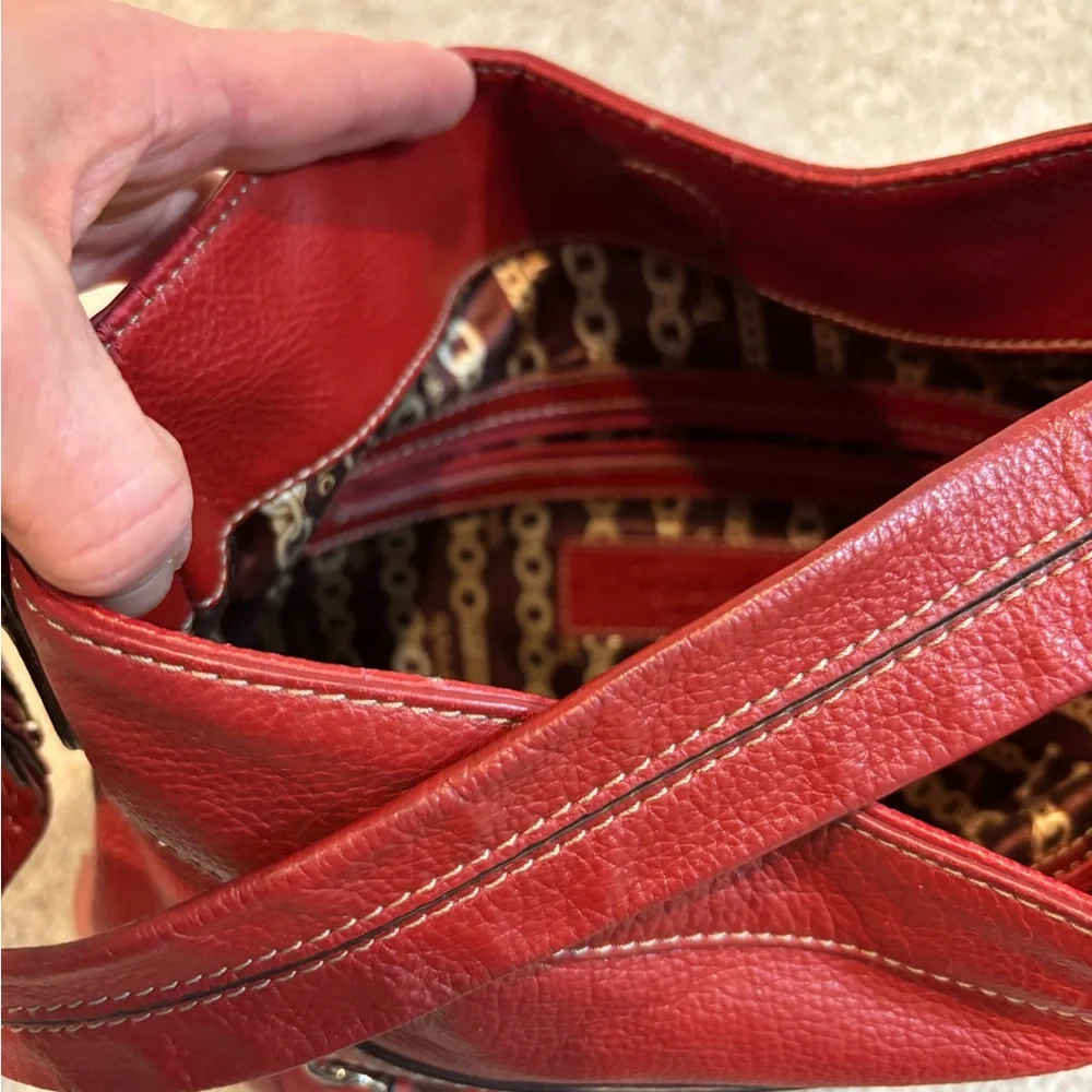 Red bag with silver trin - Picture 5 of 7